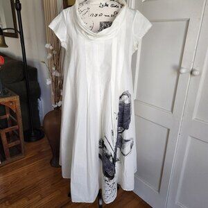 Luukaa White Dress with Black Accent and Cap Sleeves Sz 10 NWT